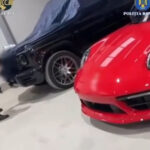 20 de masini de lux au fost gasite ascunse intr un garaj din italia ar fi fost cumparate de un afacerist roman cu legaturi cu mafia 698cb8d8d2257