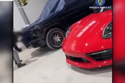 20 de masini de lux au fost gasite ascunse intr un garaj din italia ar fi fost cumparate de un afacerist roman cu legaturi cu mafia 698cb8d8d2257