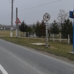 8 morminte din cimitirul din cuza voda au fost profanate numeroase forte de ordine sunt la fata locului 6991cf4eaf3e1