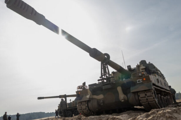 a inceput constructia fabricii in care se va produce obuzierul k9 in romania cate locuri de munca va genera unitatea de productie 698ca74838ec2