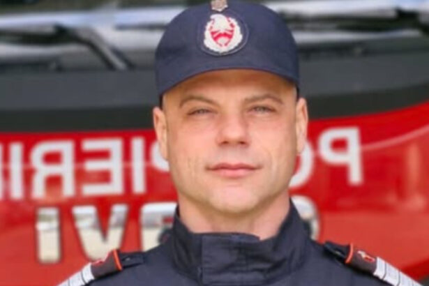 actiune rapida in piatra neamt un pompier a reusit sa scoata o femeie dintr o casa in flacari 699f49fb40335