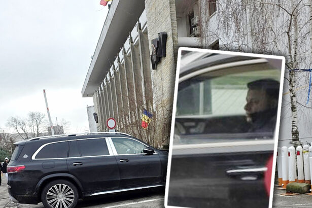 afaceristul lixandru vine si duminica la primarie 699c592e8b823