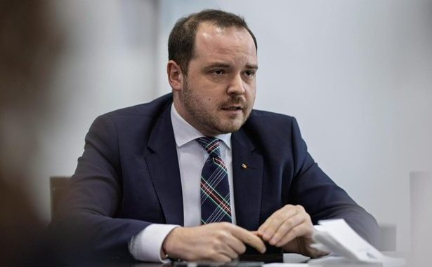 agresiunile impotriva cadrelor medicale incadrate la ultraj ministrul sanatatii vrea masuri pentru protejarea medicilor 69948ad908d29