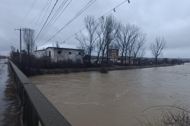 alerta de viituri in prahova si buzau hidrologii anunta posibile depasiri ale cotelor de inundatie 6992dc5d0d971