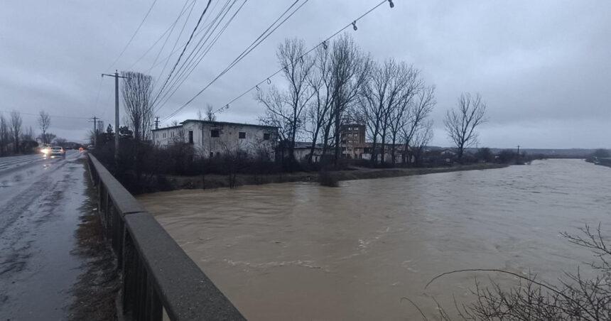 alerta de viituri in prahova si buzau hidrologii anunta posibile depasiri ale cotelor de inundatie 6992dc5d0d971