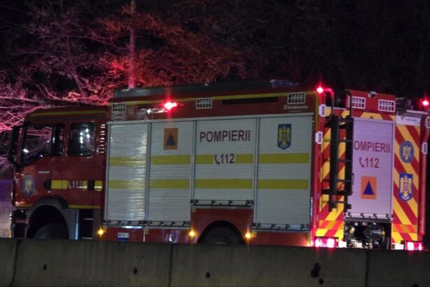 alerta intr un bloc din harsova pompierii au fost chemati de urgenta 698e0f7623cc6