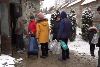 apele romane faptul ca locuitorii din curtea de arges nu au acces la apa e responsabilitatea companiei locale 69949ad295f9f