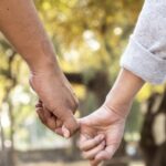 asa ceva n ati mai auzit in viata voastra si a lasat nevasta copiii si afacerea pentru amanta iar acum cele doua s au imprietenit si l au reclamat 6996e411d2f4b