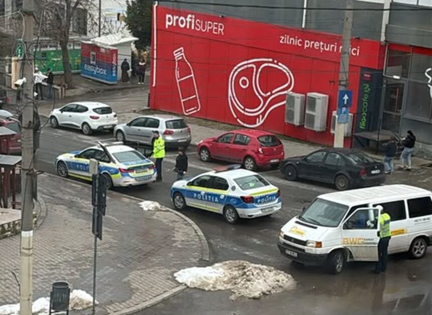 autospeciala de politie surprinsa stationand pe trecerea de pietoni la babadag ce spune ipj tulcea 69a07d6e81db3