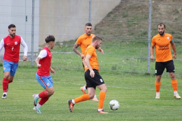 axiopolis cernavoda disputa sambata primul amical din aceasta iarna la baza sportiva a academiei hagi 69861ff4a764f