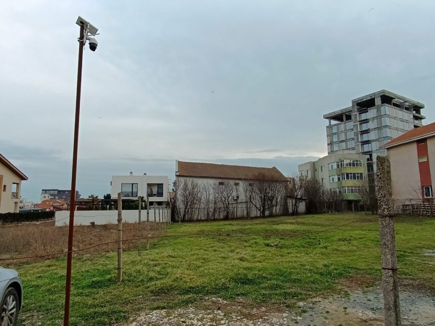 bloc de 9 etaje in palazu mare investitorul a vrut sa modifice proiectul dar nu se mai poate 69925814dc63d