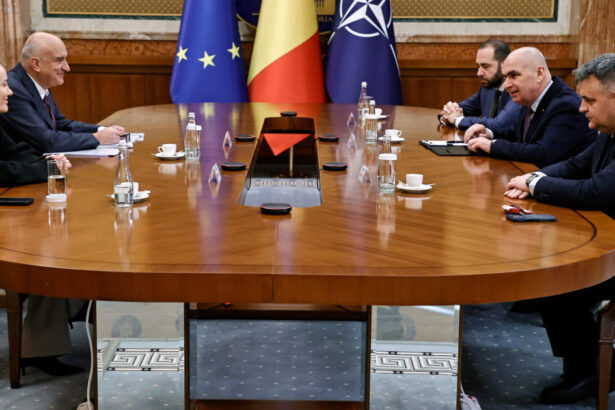 bolojan discutii cu romgaz si ameropa despre negocierile pentru preluarea azomures 6981c82bcfcf4