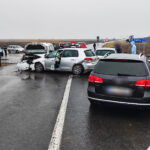 carambol cu patru masini implicate pe dn 2b doua victime transportate la spital traficul este blocat 6991a89a884fe