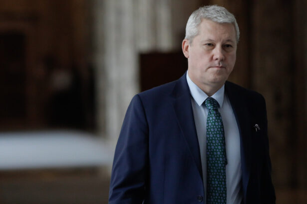 catalin predoiu ministrul de interne il contrazice pe raed arafat limitarea accesului minorilor la retele sociale nu e solutia 697f519b370c9