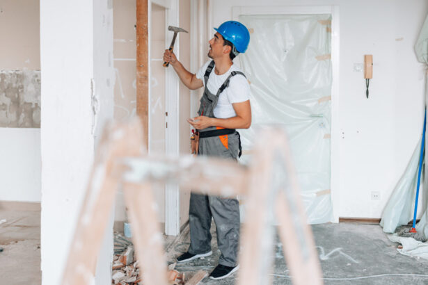 ce lucrari pot face proprietarii in locuinta fara autorizatie cand devine obligatorie aprobarea si ce sanctiuni prevede legea 69993f1ebf1b3