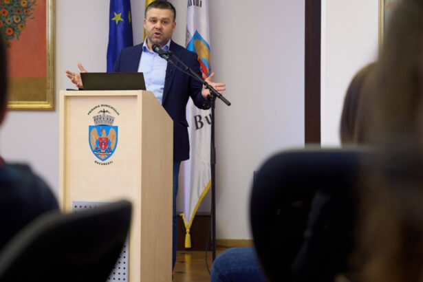 ciucu imi bat capul cu ministerul finantelor si in coalitie cum sa salvez primaria daca nu vom avea 55 miliarde intram in faliment 6985ad5d93e40