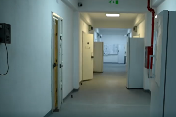 clienti noi in penitenciarul poarta alba au condamnari pentru proxenetism trafic de narcotice sau tentativa de viol 69945297402e5