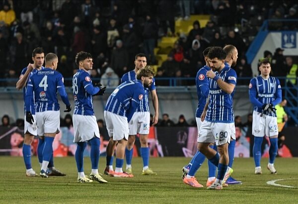 criza dubla la farul alb albastrii sufera si sportiv si financiar din cauza lipsei de rezultate 699cb3b50089a