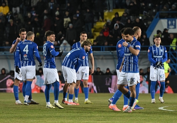 criza dubla la farul alb albastrii sufera si sportiv si financiar din cauza lipsei de rezultate 699cb3b50089a