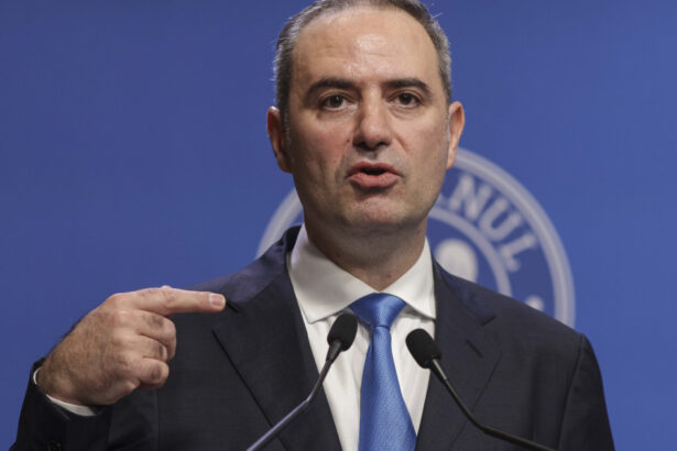 cum explica nazare datoria publica de peste 60 din pib a romaniei nu e nicio criza statul a cheltuit mai mult decat a incasat 6995772cb9f93