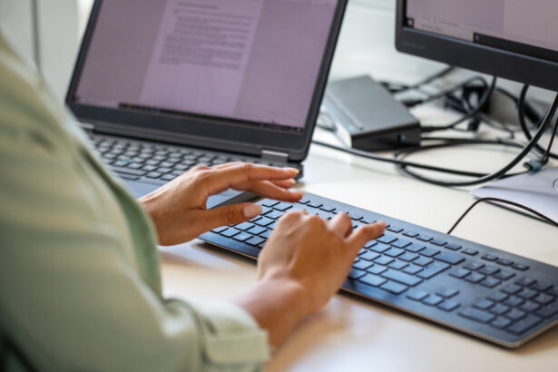 cum obtii documente oficiale de la statul roman in 2026 fara sa mergi la ghiseu adeverinte si autorizatii pe care le poti primi online 699d4535e4afa