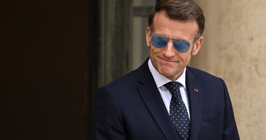emmanuel macron conduce topul politicienilor straini in cehia ce loc ocupa putin si trump care au procentaje apropiate 699604ecd3e77