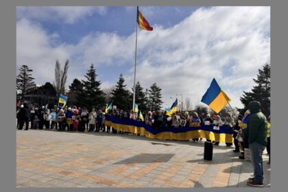 foto amplu protest de solidaritate cu ucraina in constanta la 4 ani de la izbucnirea razboiului lumea a vazut si curajul unui popor care a refuzat sa renunte 699b09cc3d973