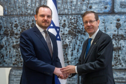 foto anuntul lui alexandru rogobete dupa vizita in israel ce schimbari vrea sa aduca in sistemul de sanatate din romania 6984d6e2ba981