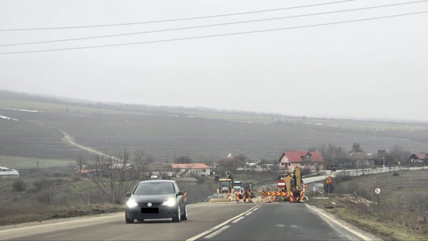 foto circulatia ramane inchisa pe dn 2a in zona crucea lucrarile la pod nu sunt gata 69a2ac6d69b5f