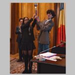 foto elevii de la colegiul national mircea cel batran din constanta calificati in finala dezbaterilor cambridge union schools romania vor vorbi de la acelasi pupitru la care s a aflat bill gates 699da230e2aa8