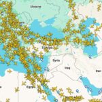 foto harta traficului aerian in acest moment zboruri rerutate sau anulate pentru a fi evitate anumite spatii aeriene din orientul mijlociu 69a2e483a9406