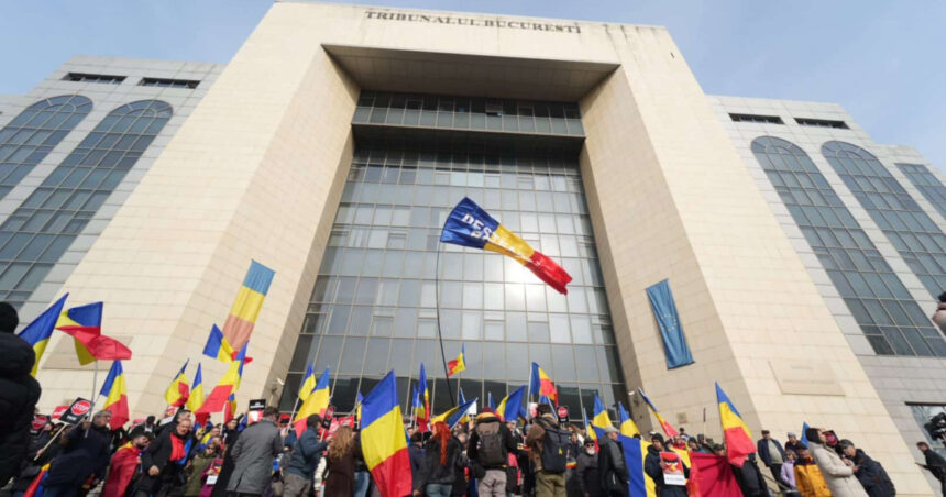 foto proteste aur in tara fata de majorarea taxelor si impozitelor locale george simion a mers la ploiesti 698dd92358d9c