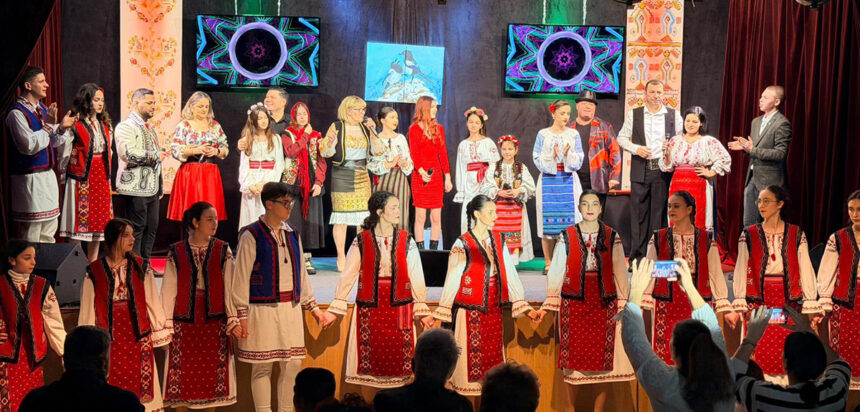 foto spectacol dedicat sarbatorii romanesti a iubirii organizat de primaria medgidia flori si cant de dragobete 6999b8390f556