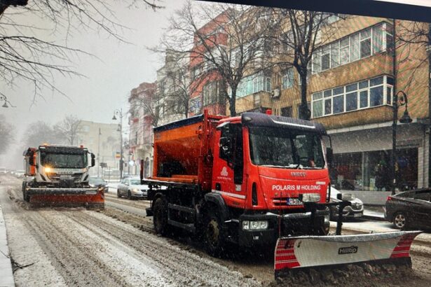 foto utilajele de deszapezire actioneaza in tot municipiul constanta pentru fluidizarea traficului 69958473105fe