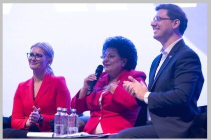 foto video mariana gaju prezenta la forumul national pes activists romania comunitatile rurale nu mai pot fi tratate ca subsidiare spune primarul comunei cumpana 69a3126cbc4c5