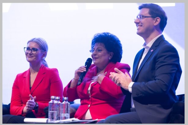 foto video mariana gaju prezenta la forumul national pes activists romania comunitatile rurale nu mai pot fi tratate ca subsidiare spune primarul comunei cumpana 69a3126cbc4c5