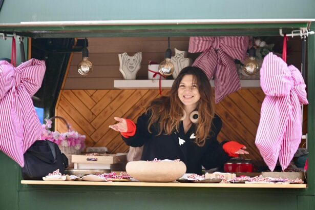 foto video o mie de inimi by mihaela neacsu povestea din spatele pasiunii pentru frumos si cum arta devine terapie pentru suflet 699f60bbaedde