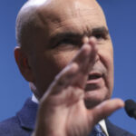 ilie bolojan reducerile de personal nu sunt facute cu barda functionarii pot lucra cu jumatate de norma in doua comune 698b213bc6d72