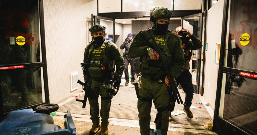 in ultimele patru luni peste 4 400 de hotarari judecatoresti au constatat ca administratia trump retine ilegal imigrantii 6990d407e6634