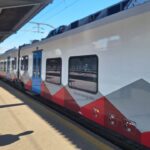 incident la gara de nord un vagon al unui tren cfr calatori a deraiat circulatia este blocata 698ee5e881b05