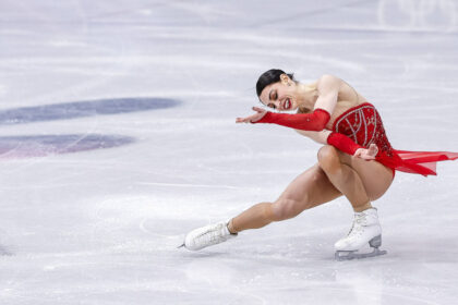 jo 2026 milano cortina julia sauter evolueaza in aceasta seara in programul liber miza istorica pentru patinajul romanesc 6997253a97a2c