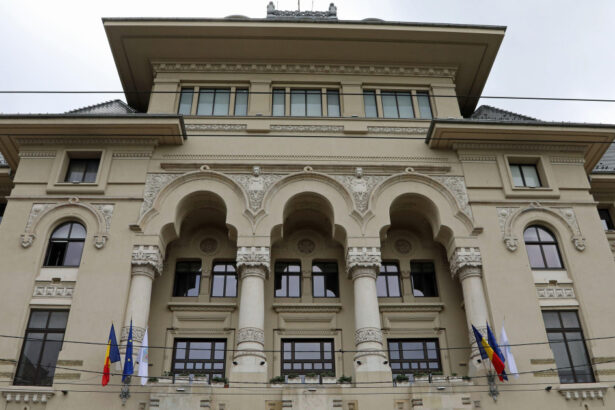 majoritatea locuitorilor capitalei cred ca romania merge in directia gresita in cine au bucurestenii cea mai mare incredere sondaj 699b0ba661fed