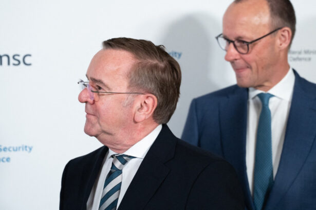 ministrul german al apararii europa are nevoie de predictibilitate din partea sua nici chiar statele unite nu pot actiona singure 6990d082b524f