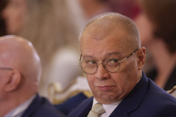 nicusor dan l a rechemat pe dan mihalache din functia de ambasador al romaniei in cipru 699454825ec66