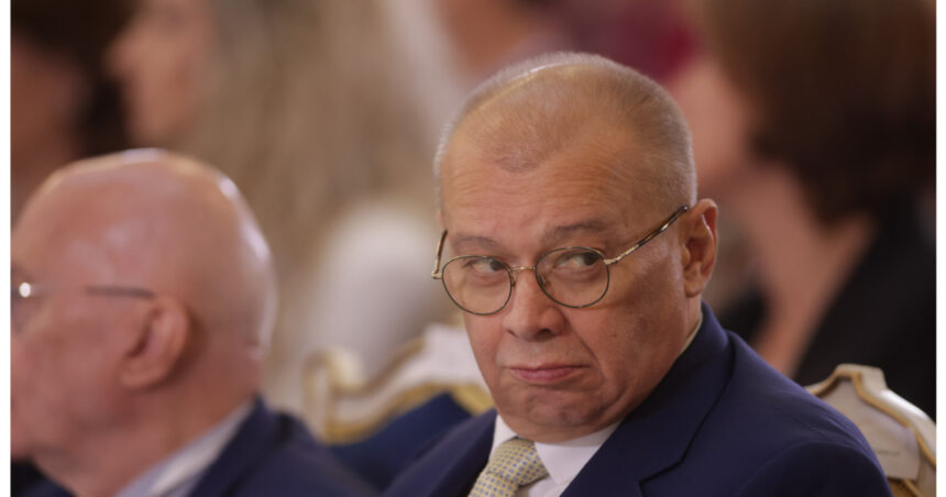 nicusor dan l a rechemat pe dan mihalache din functia de ambasador al romaniei in cipru 699454825ec66