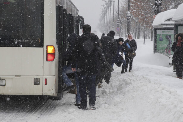 noi amenzi aplicate primariilor de sector pentru modul in care s a facut deszapezirea primarul capitalei continuam controalele 6998aef9599c3