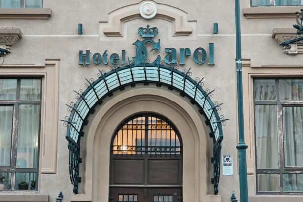 o casa mica din constanta veche intra in vizorul dezvoltatorilor legaturi cu proprietarul pe locul fostului hotel continental 69a22d9890aa4