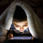 organizatia salvati copiii cere interzicerea retelelor sociale pentru copiii sub 13 ani avertisment privind dependenta si abuzurile 6999e50797f9f