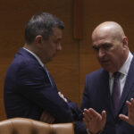 pentru cine vor scadea taxele si impozitele dupa decizia coalitiei cei care au platit ar putea primi banii inapoi surse 69936208c7555