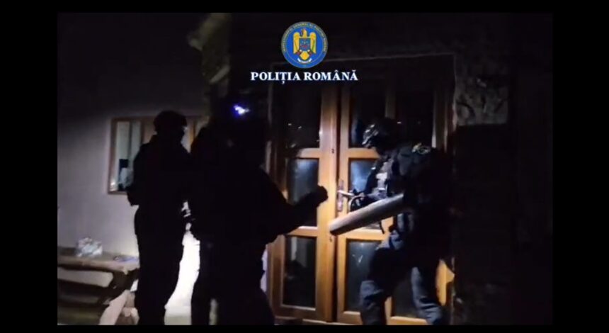 perchezitii cu mascatii la angajatii unei primarii acestia sunt acuzati ca ar fi incasat ilegal ajutoare de incalzire 6998714d75be3